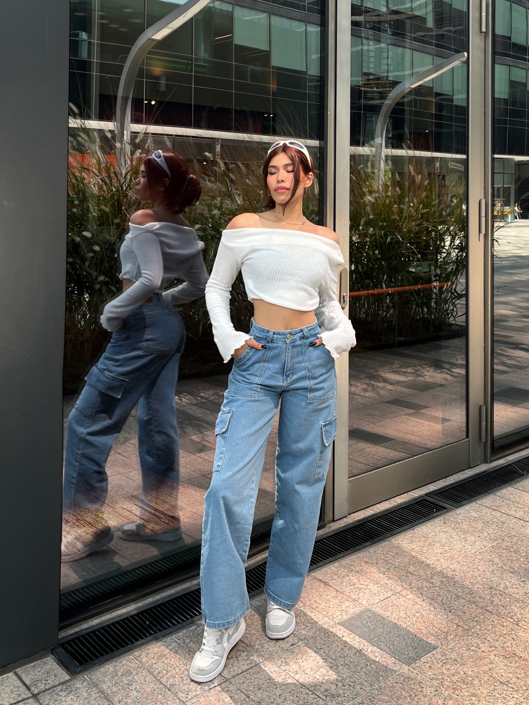 Vaqueros Mom Jeans Claros Rotos Botas Outfit Con Mom Jeans Claros