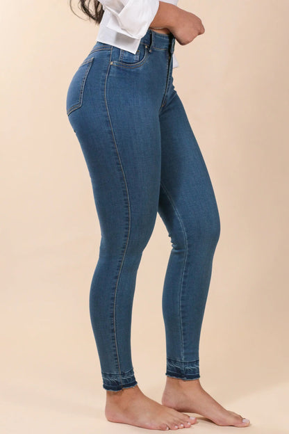 [22154] Skinny Jeans Azul Medio Desgastado Con Detalle En La Bota