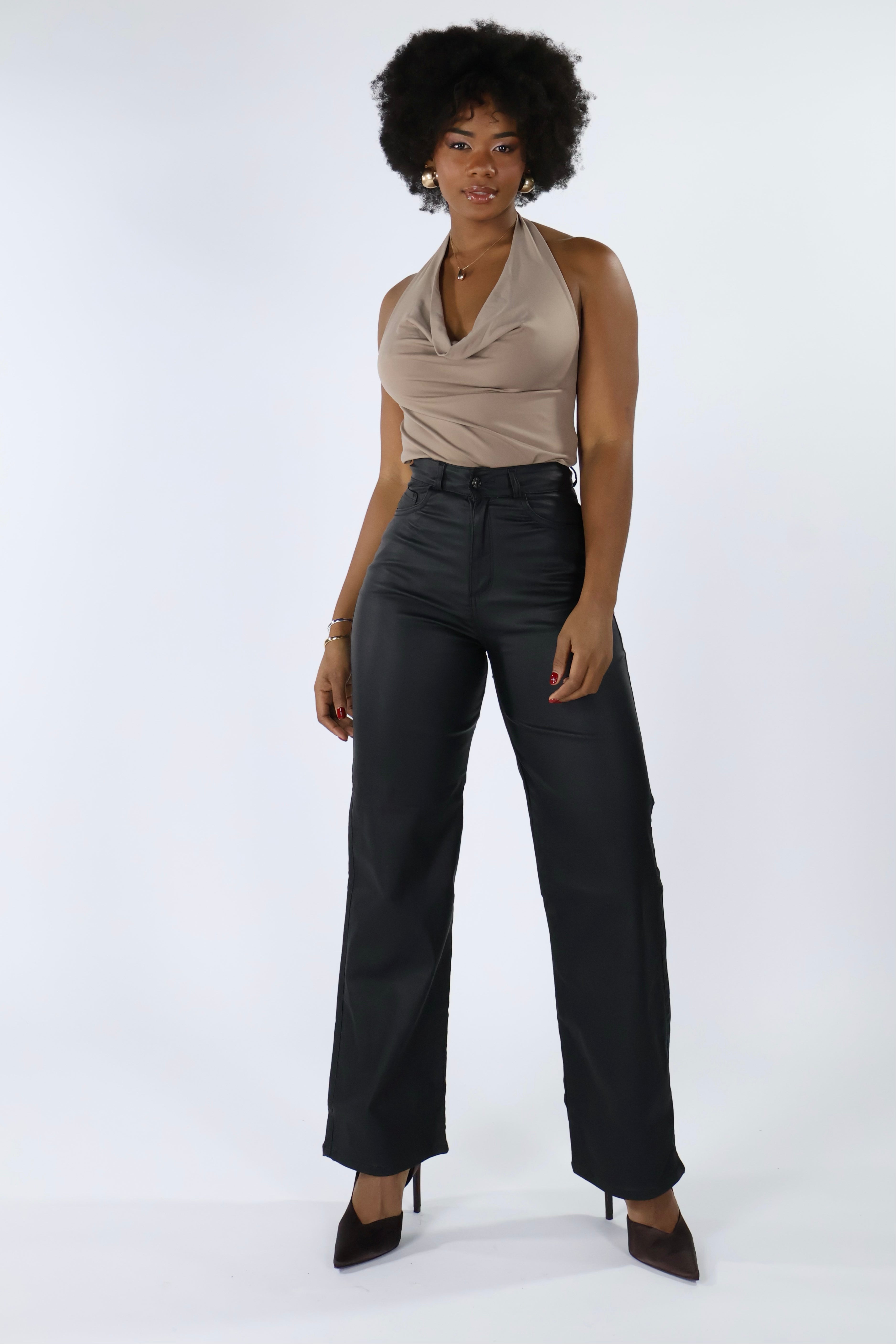 WIDE LEG JEANS TOQUE CUERO PULIDO