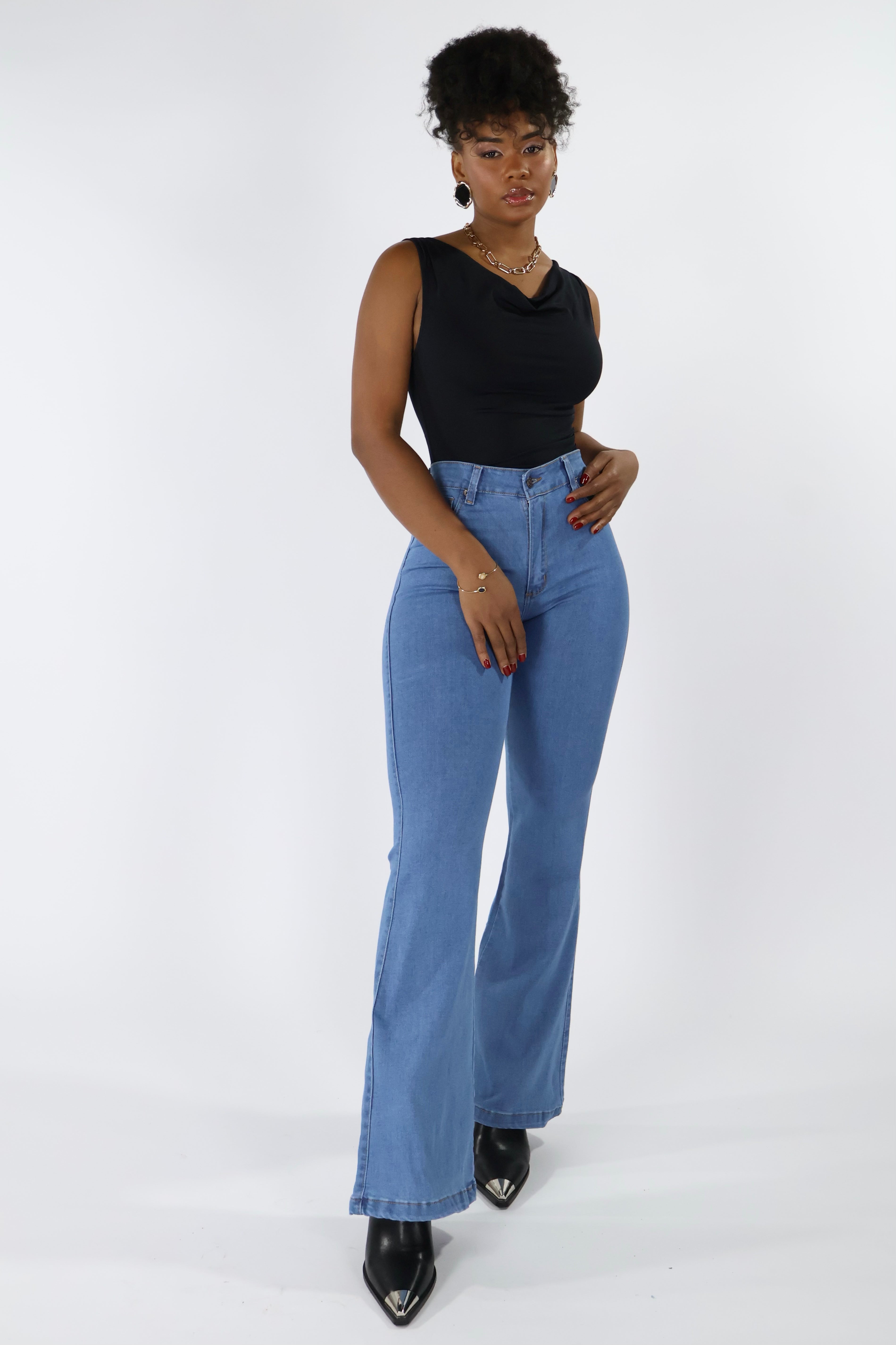 JEANS BOTA CAMPANA CLAROS CLÁSICOS